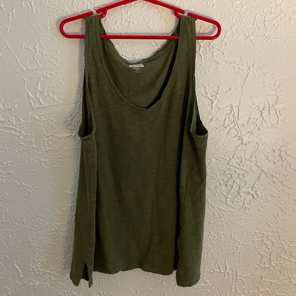 Old navy everywear tank top